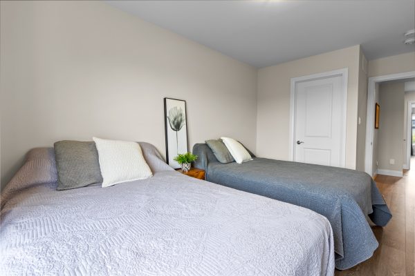 360 YELLOW BIRCH CRESCENT