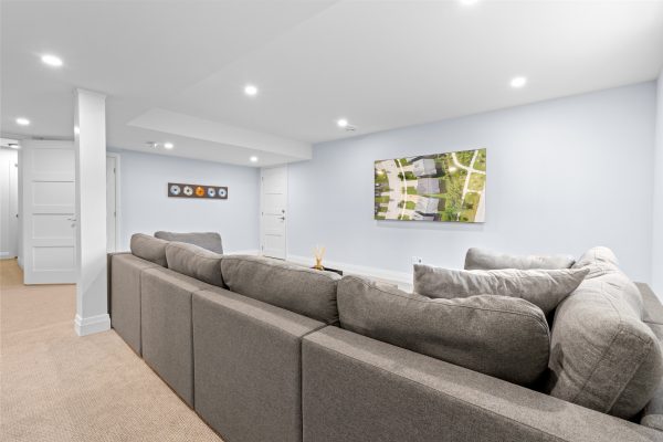 360 YELLOW BIRCH CRESCENT