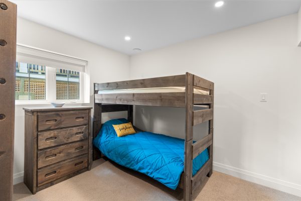 360 YELLOW BIRCH CRESCENT