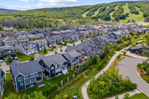 360 YELLOW BIRCH CRESCENT