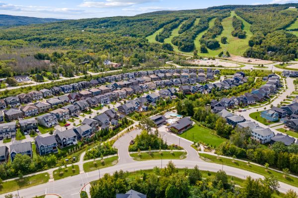 360 YELLOW BIRCH CRESCENT