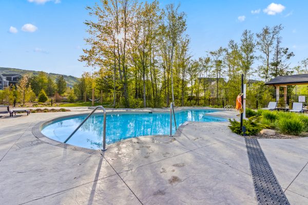 360 YELLOW BIRCH CRESCENT