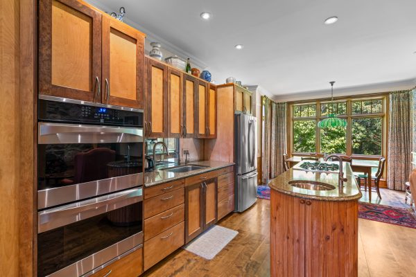 370474 B CONCESSION
