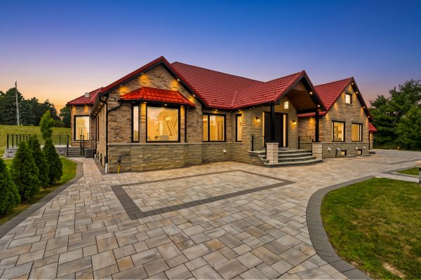4 LOCH ERNE LANE
