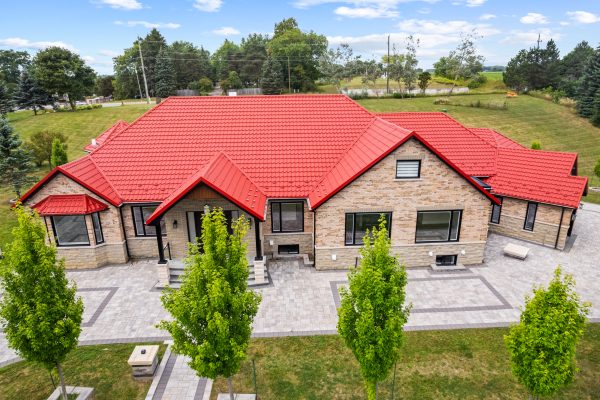 4 LOCH ERNE LANE