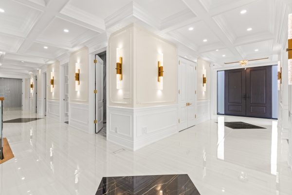 4 LOCH ERNE LANE