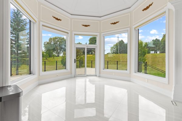 4 LOCH ERNE LANE