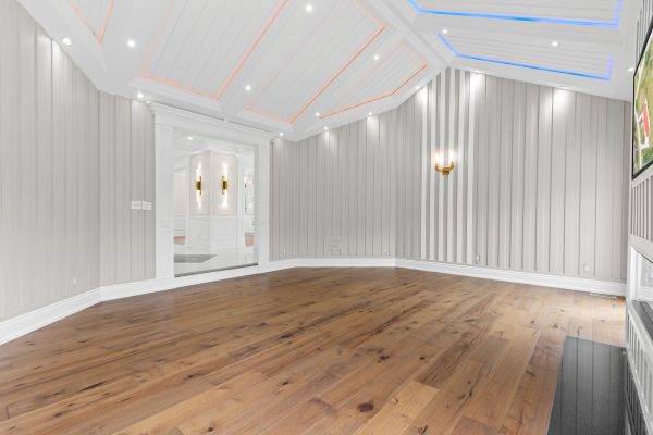 4 LOCH ERNE LANE