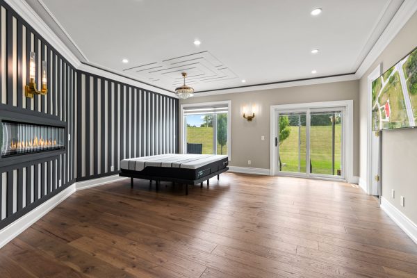 4 LOCH ERNE LANE