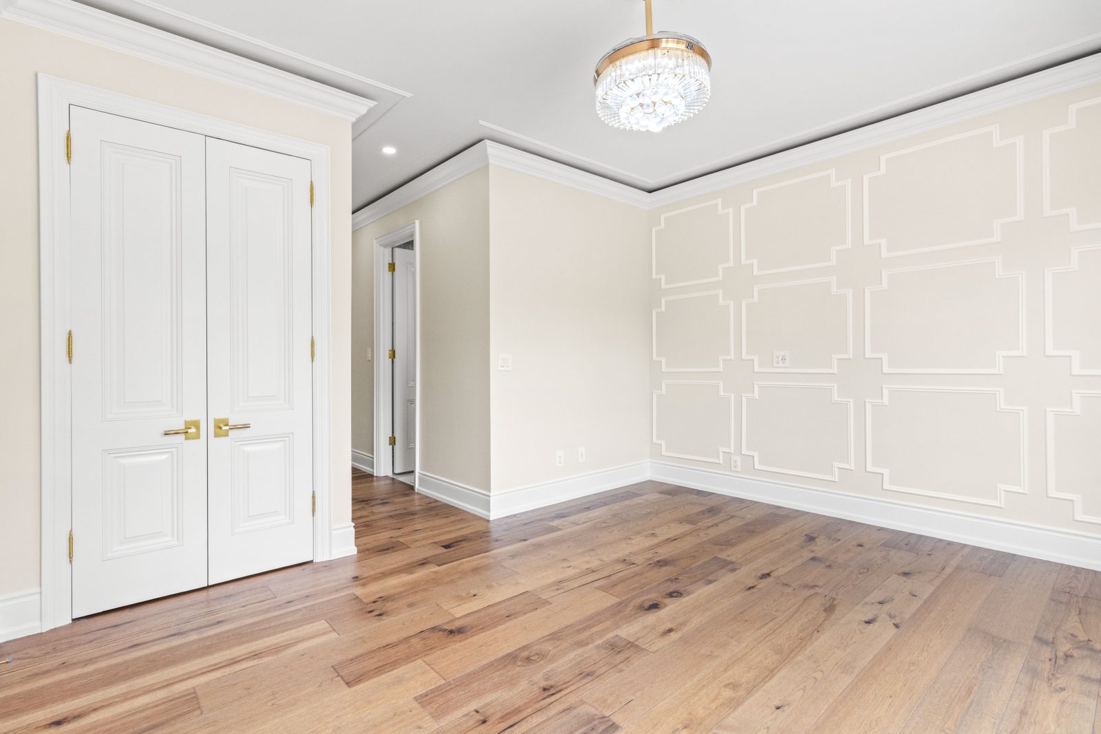4 LOCH ERNE LANE