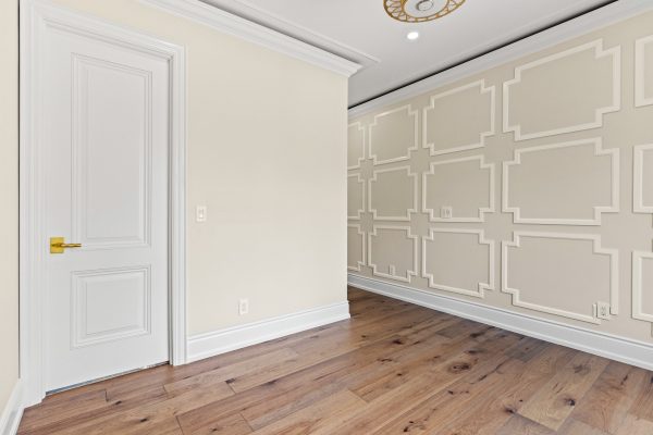 4 LOCH ERNE LANE
