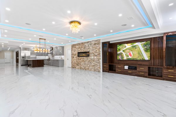 4 LOCH ERNE LANE