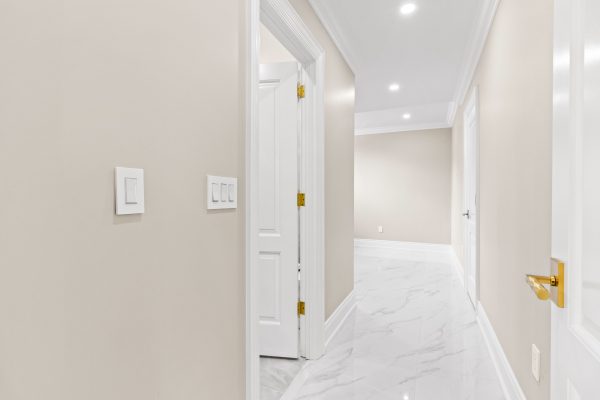 4 LOCH ERNE LANE