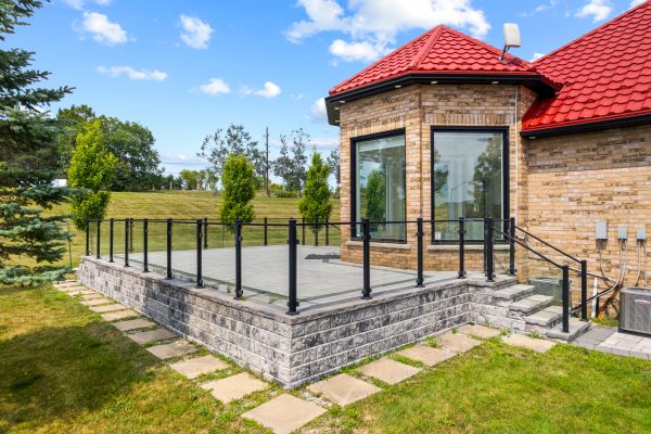 4 LOCH ERNE LANE