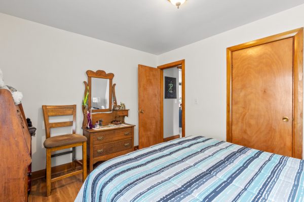 401395 GREY RD 4