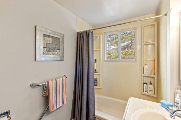 401395 GREY RD 4