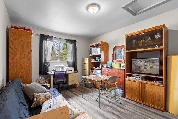 401395 GREY RD 4
