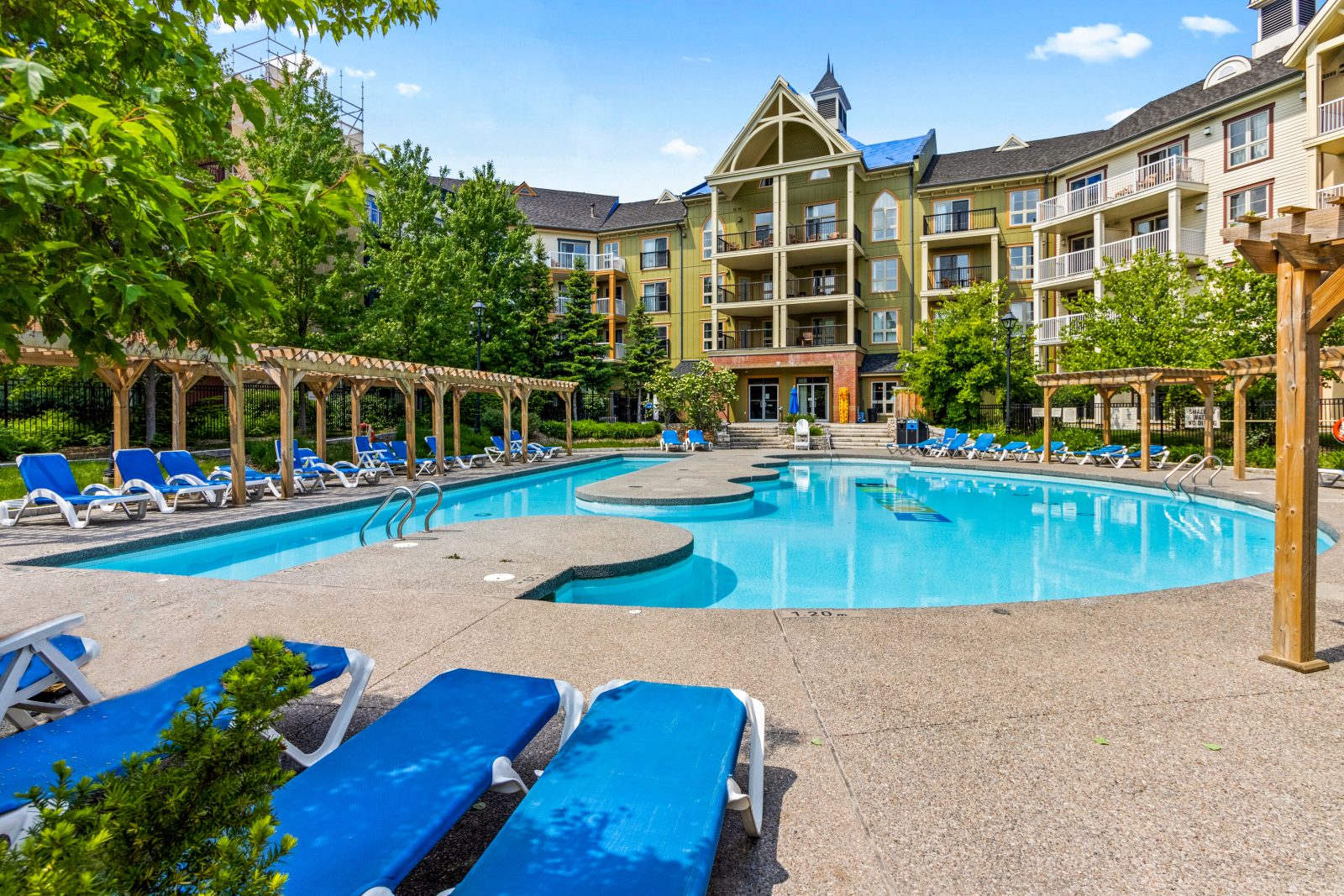 412 - 190 JOZO WEIDER BOULEVARD