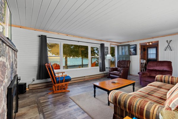 43 FENTON DRIVE