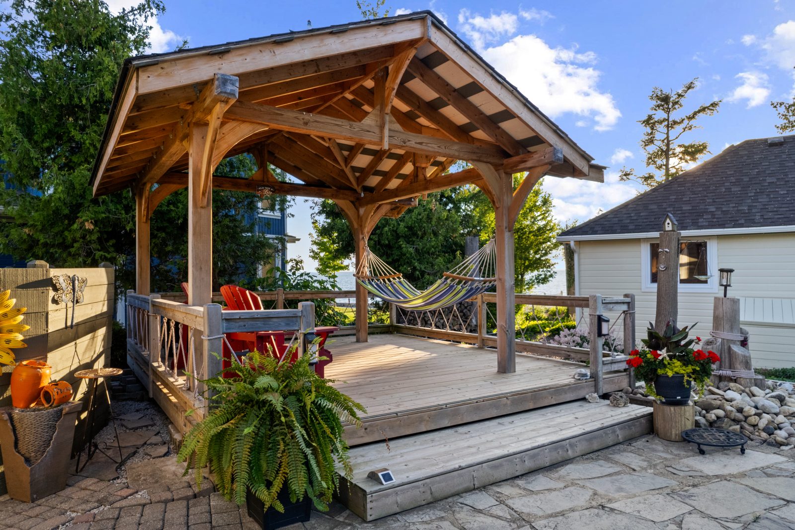 43 FENTON DRIVE