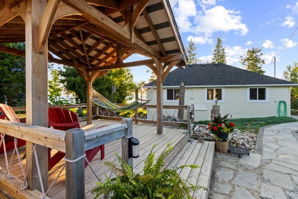 43 FENTON DRIVE