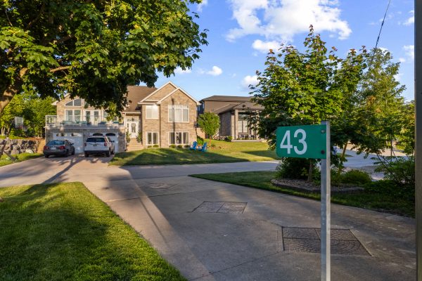 43 FENTON DRIVE