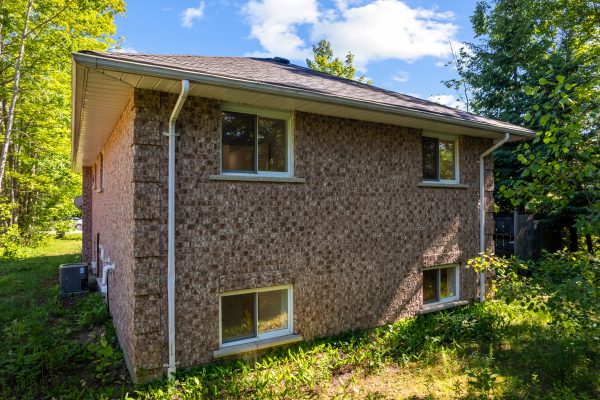 43 GRAHAM CRESCENT