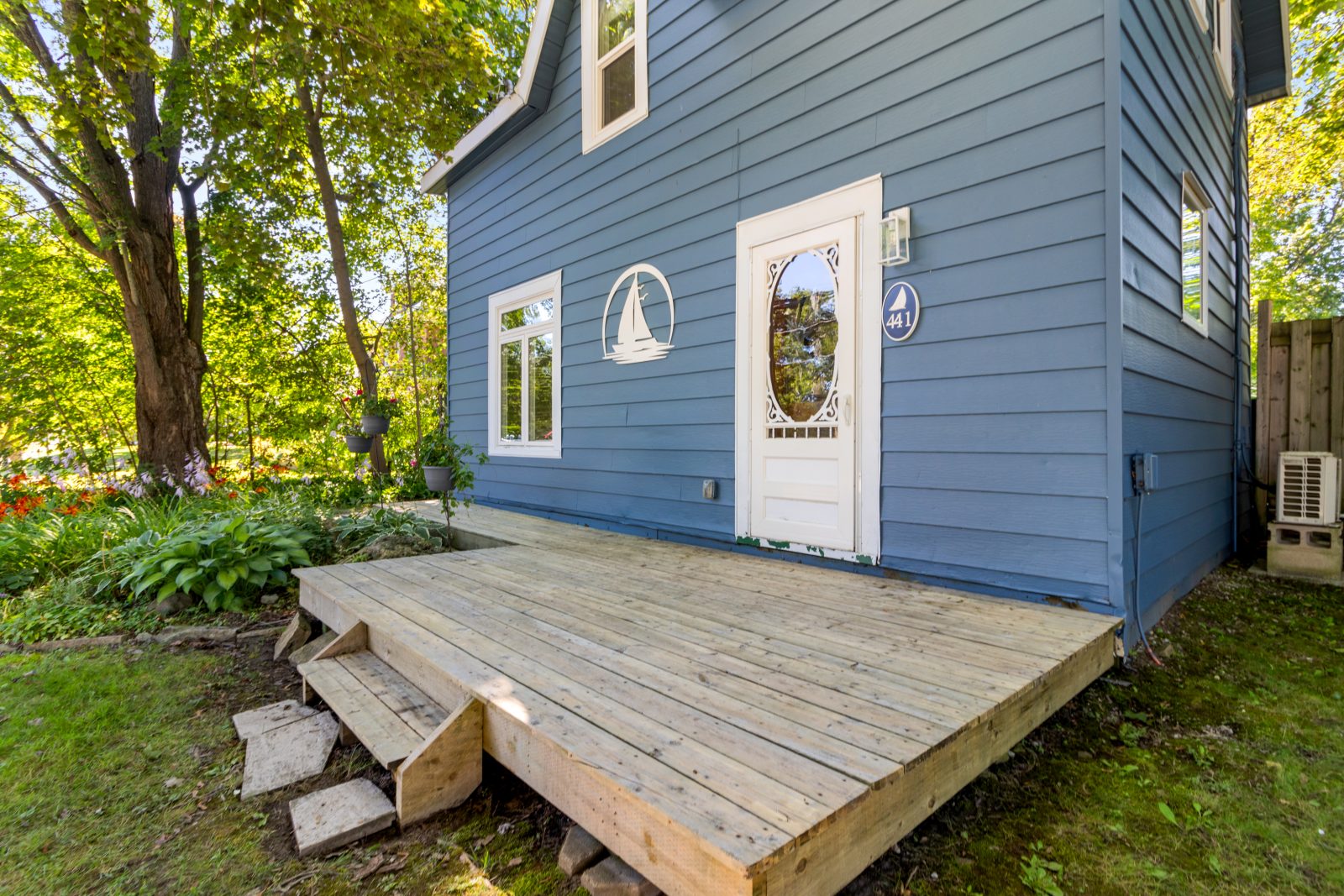 441 FRANK STREET