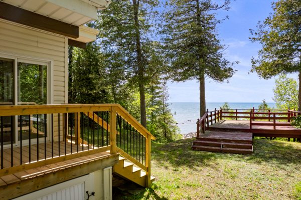 459 BRUCE ROAD 13