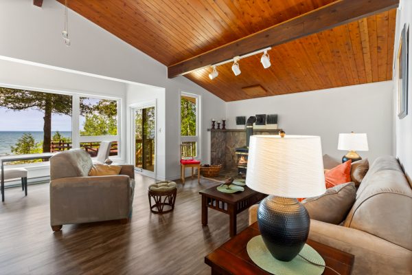 459 BRUCE ROAD 13