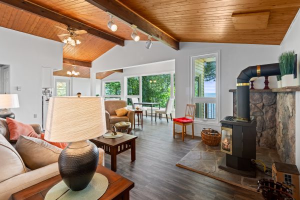 459 BRUCE ROAD 13