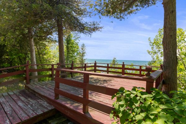 459 BRUCE ROAD 13