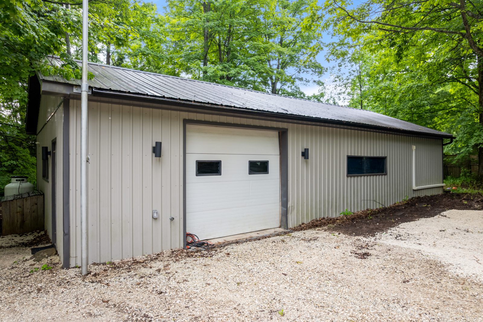 467042 12TH CONC B CONCESSION