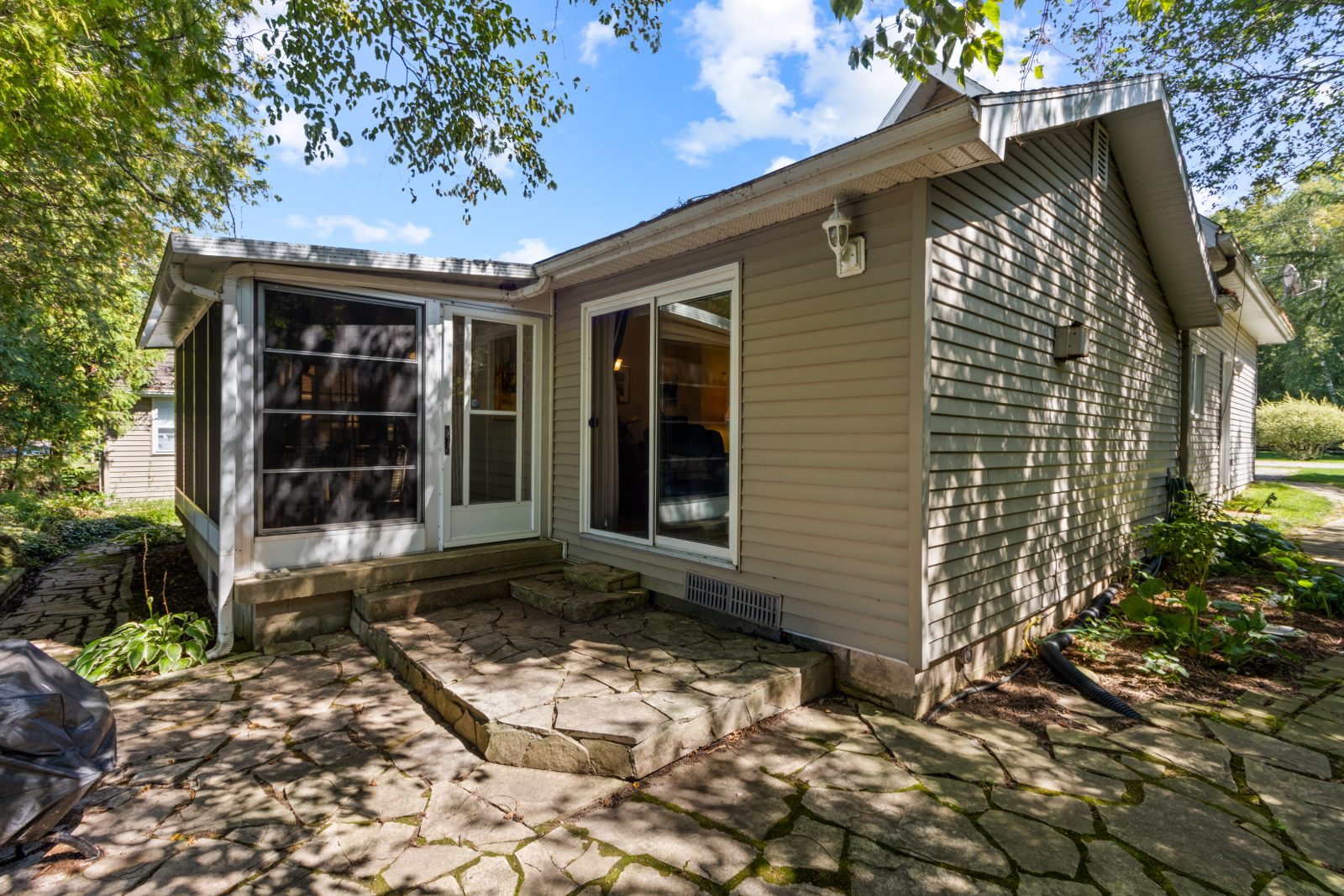 50 HANSEN DRIVE S
