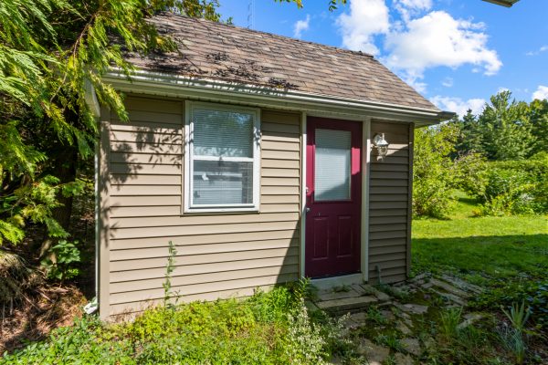 50 HANSEN DRIVE S
