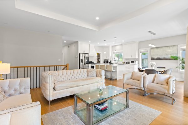 515 4TH STREET W