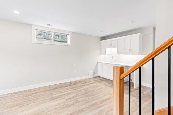 515 4TH STREET W