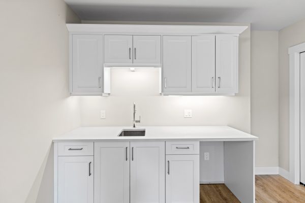 515 4TH STREET W
