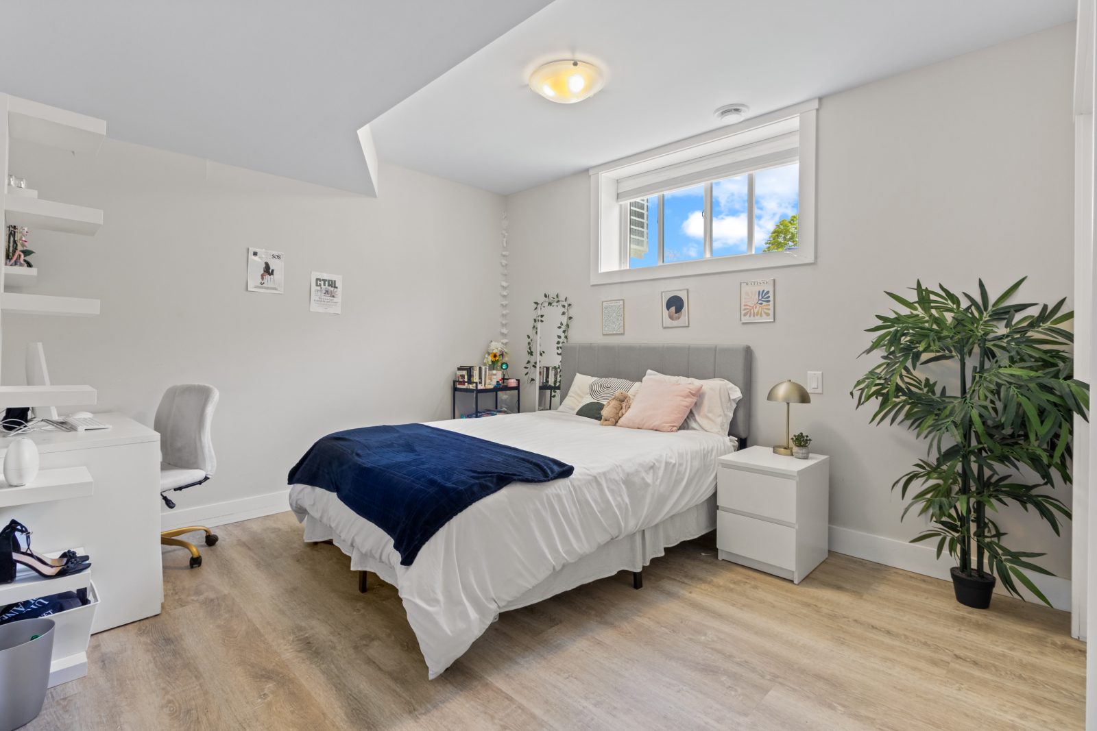 515 4TH STREET W