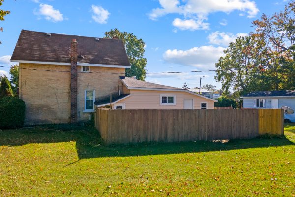 558 GREEN STREET