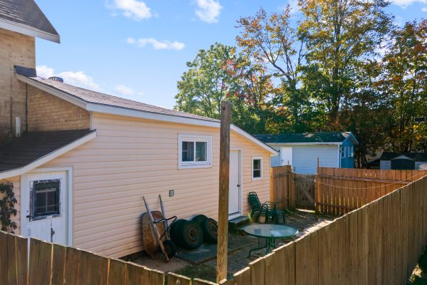 558 GREEN STREET