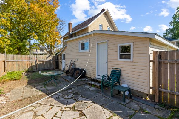 558 GREEN STREET