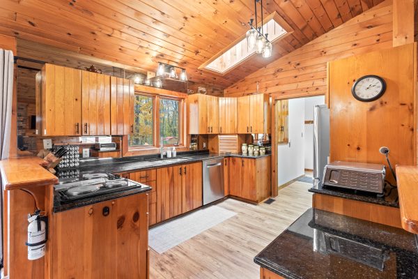 569263 SIDEROAD 6 ROAD