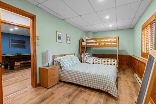 569263 SIDEROAD 6 ROAD