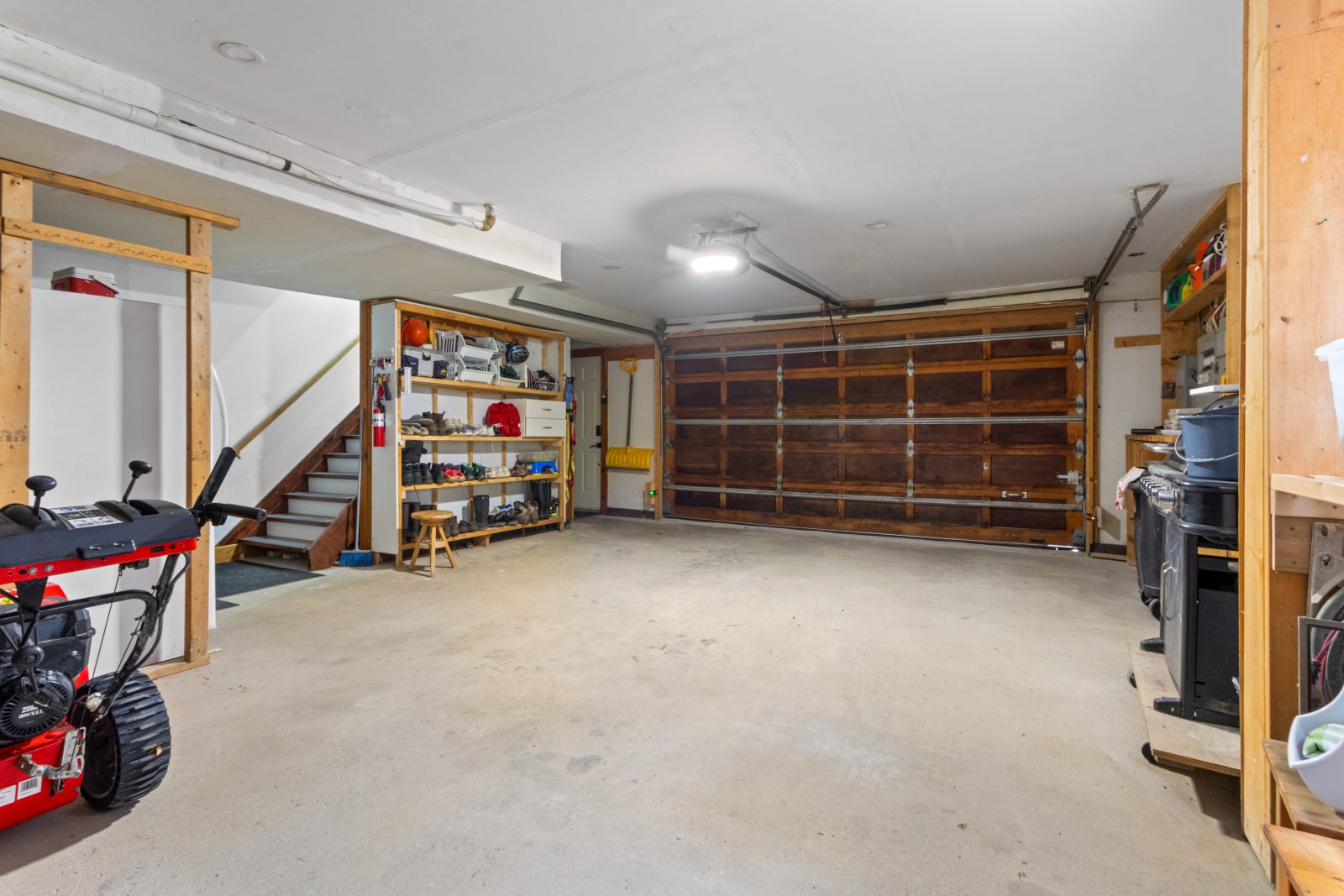 569263 SIDEROAD 6 ROAD