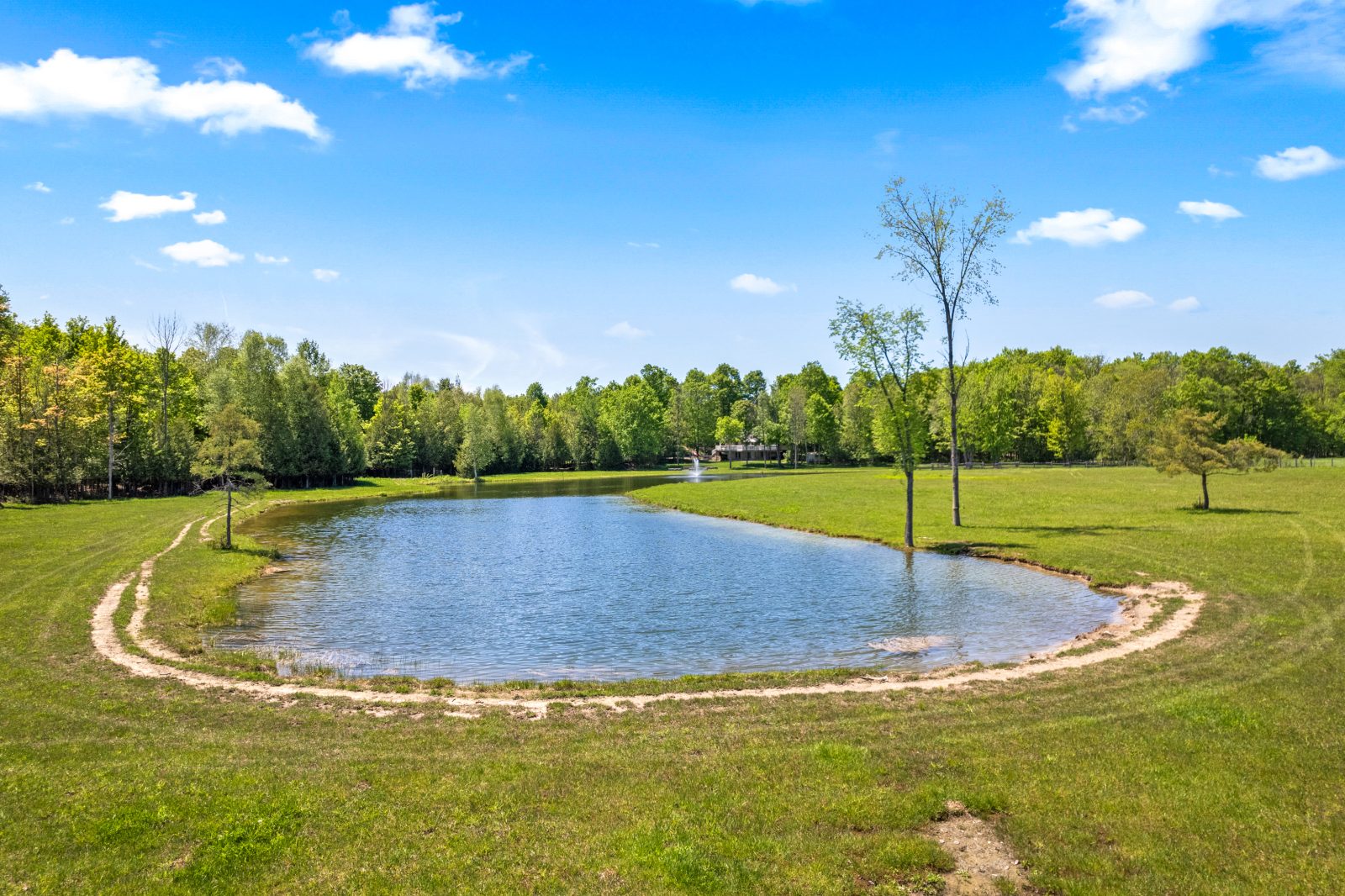 622829 MOTO PARK ROAD
