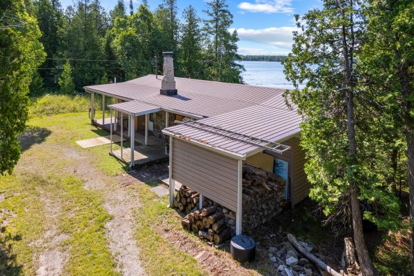 626 WARNER BAY ROAD
