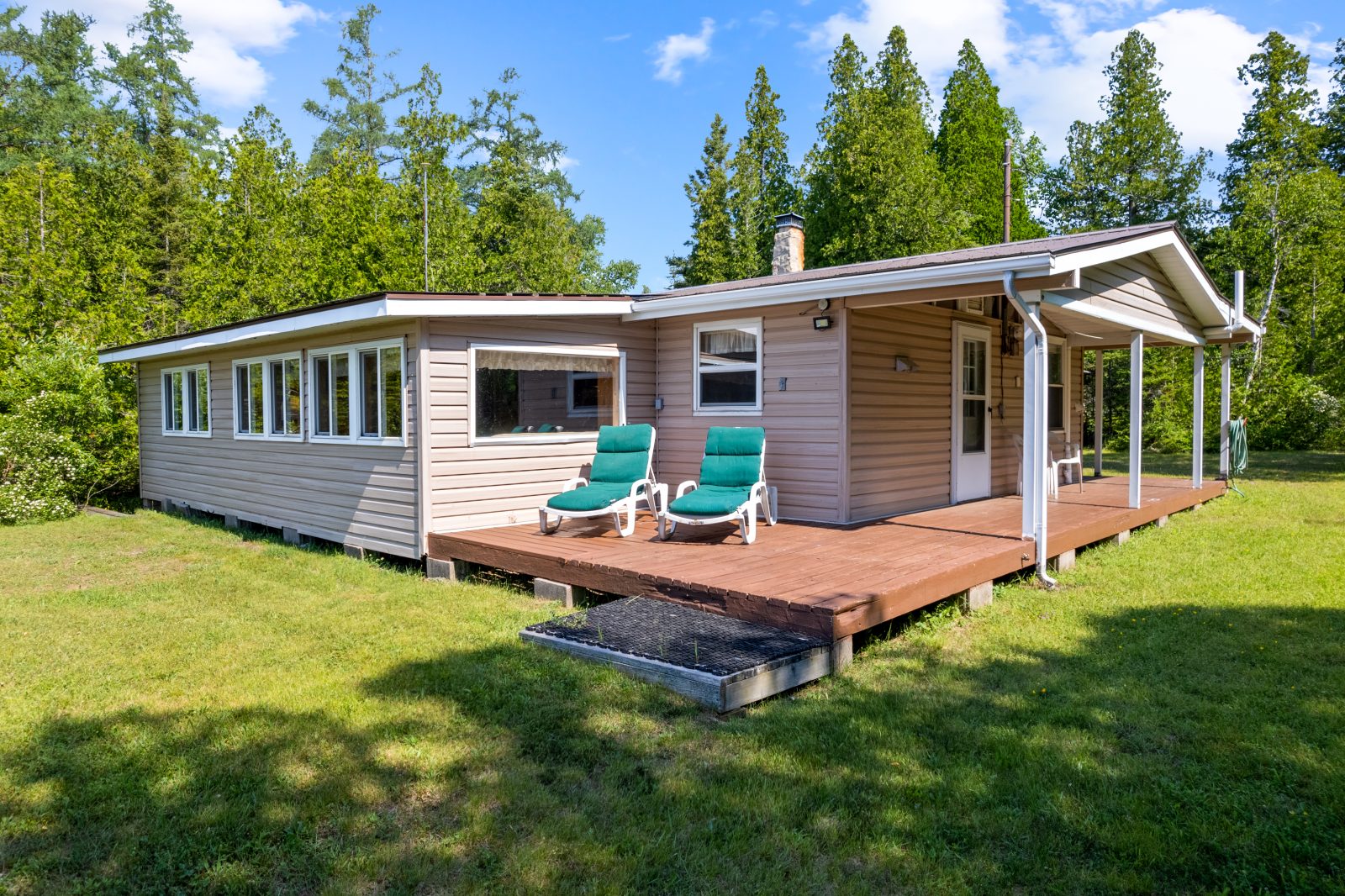 626 WARNER BAY ROAD
