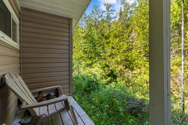 626 WARNER BAY ROAD