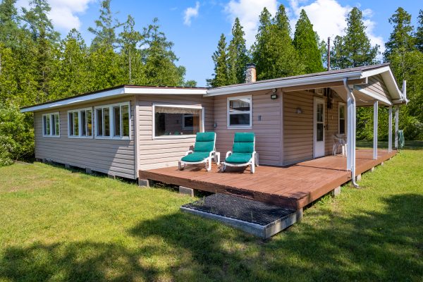 626 WARNER BAY ROAD